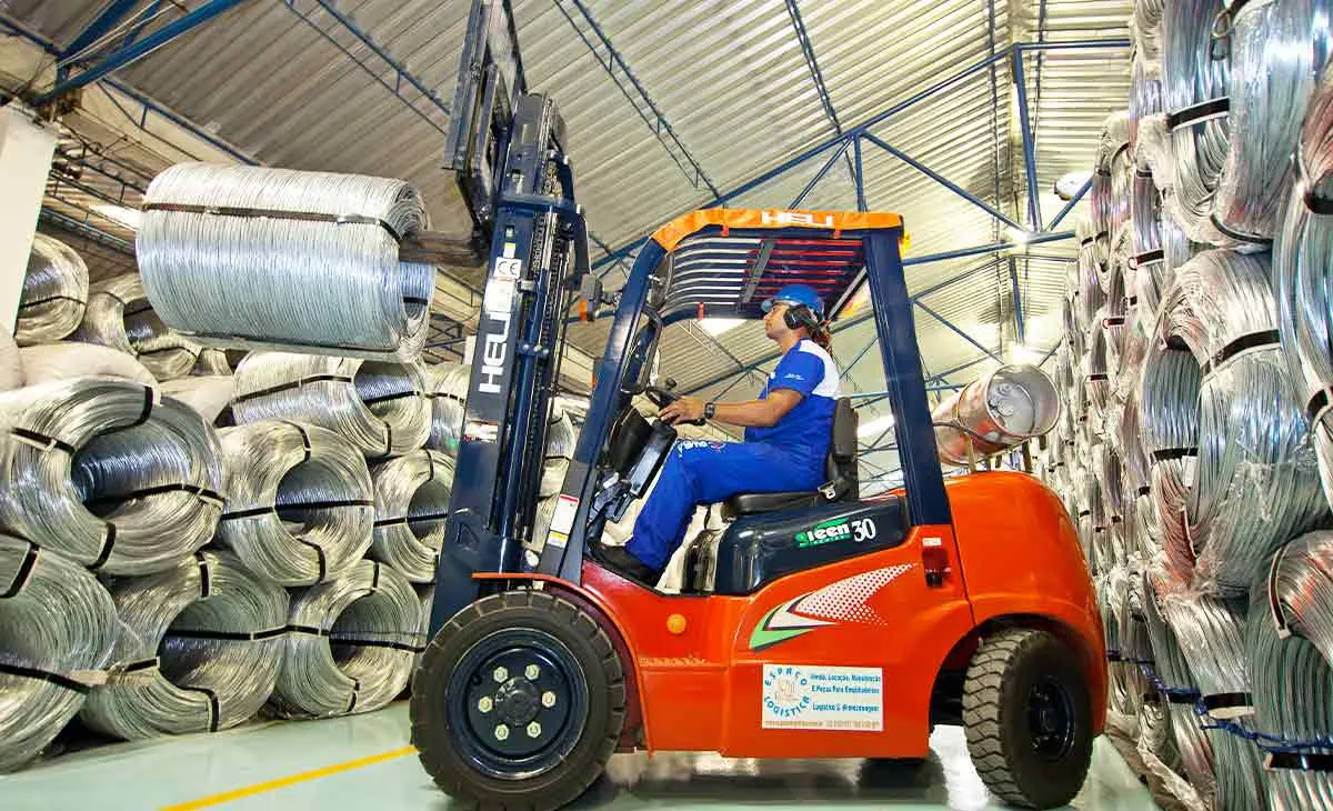 Como tornar o armazém mais seguro sem perder produtividade Como tornar o armazém mais seguro sem perder produtividade