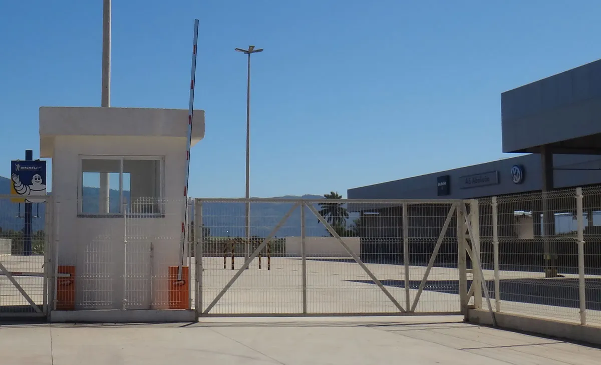 Portão pivotante, deslizante ou basculante: qual é melhor? Portão pivotante, deslizante ou basculante: qual é melhor?